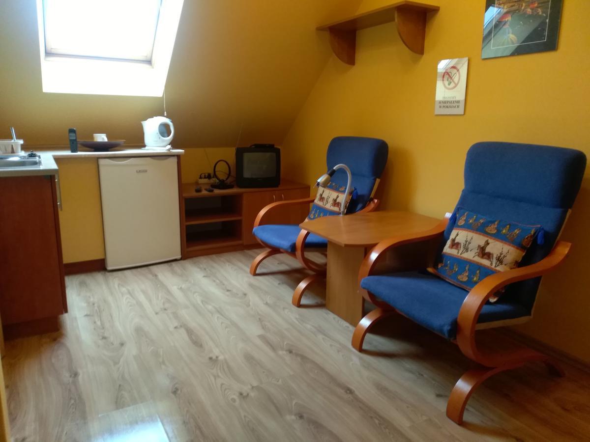 Gospodarstwo Agroturystyczne Ania I Filip Izabelin  Exteriér fotografie
