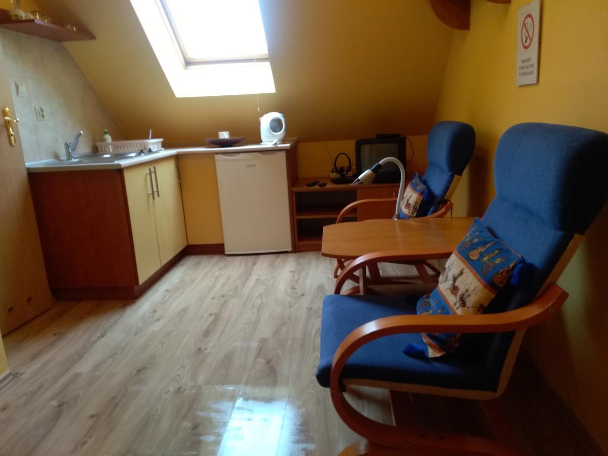 Gospodarstwo Agroturystyczne Ania I Filip Izabelin  Exteriér fotografie
